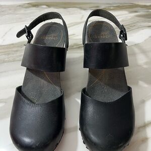 Dansko Women's Black Leather Thea Mules